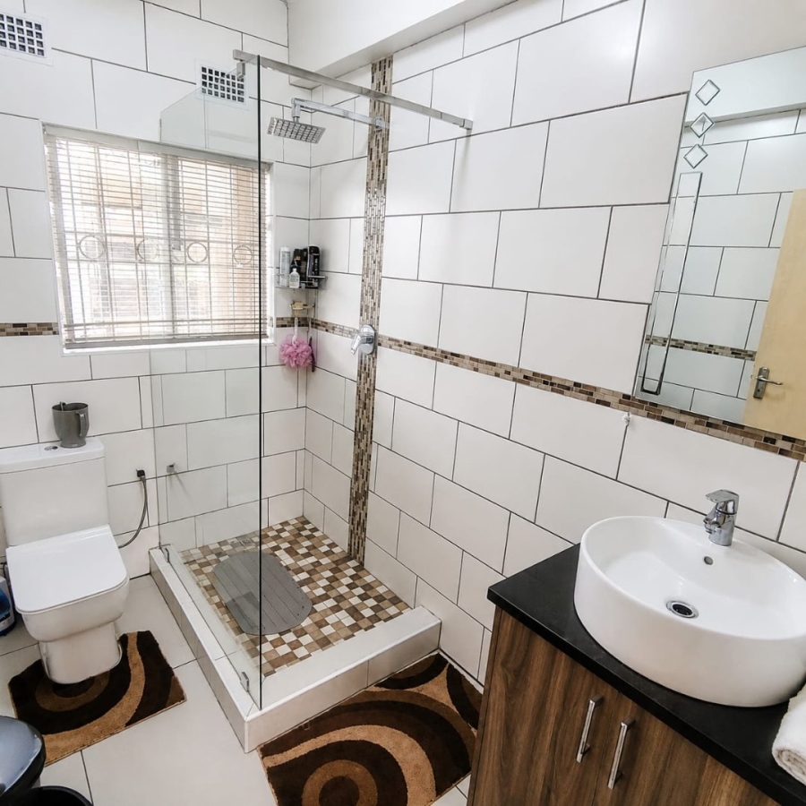 2 Bedroom Property for Sale in Baysville Eastern Cape